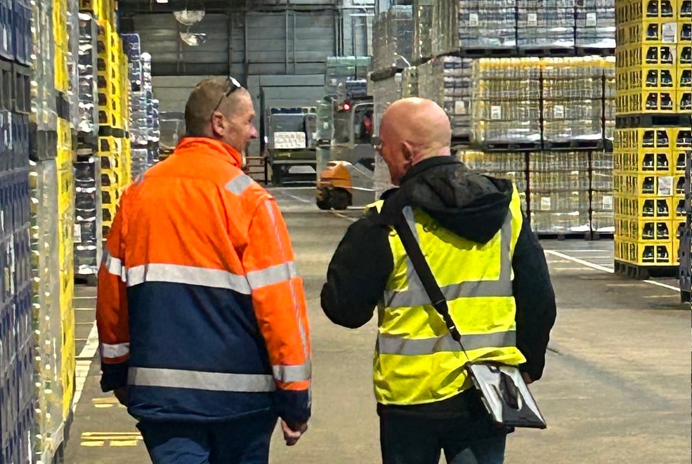 Kiwa RMG-inspektør under sin brandværnsinspektion (BV) audit