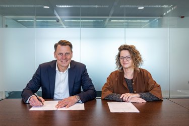 Contractondertekening-Odion-Kiwa.jpg